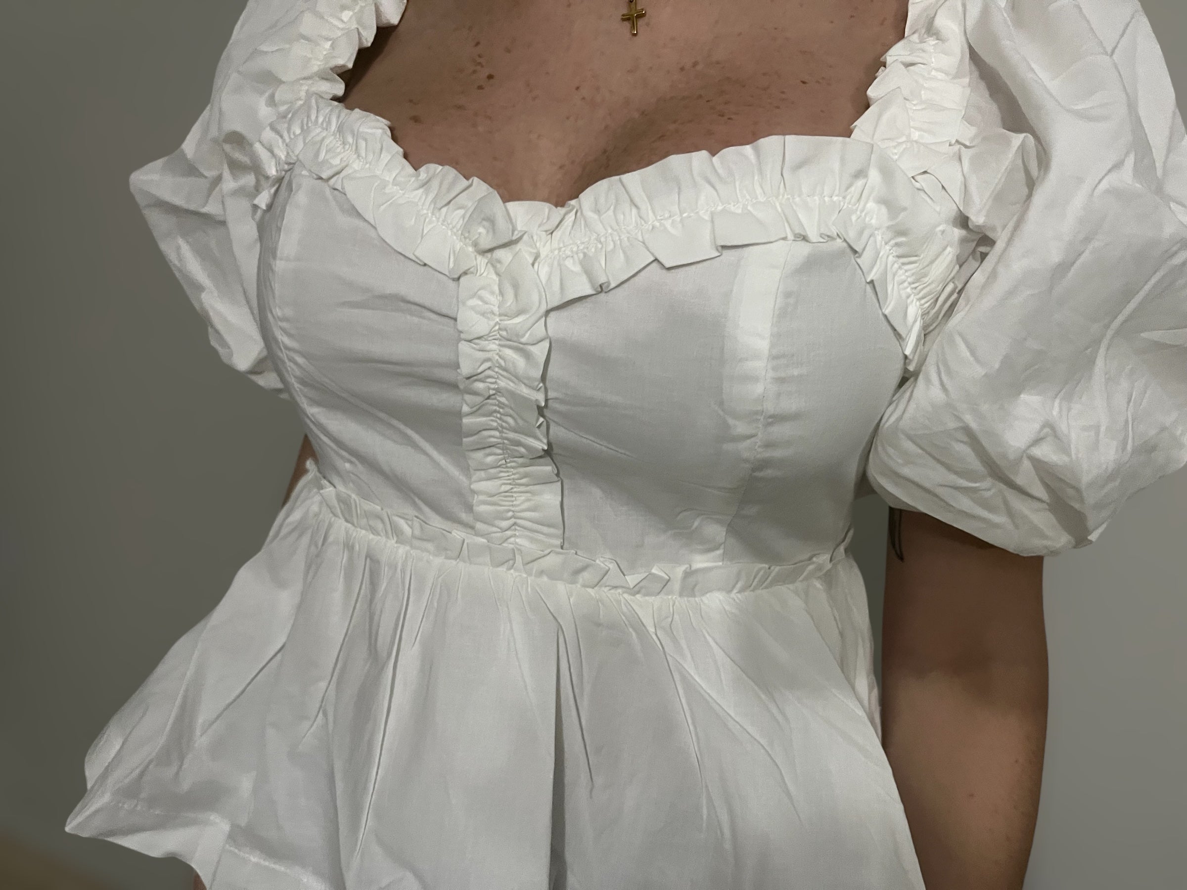 WHITE TOP